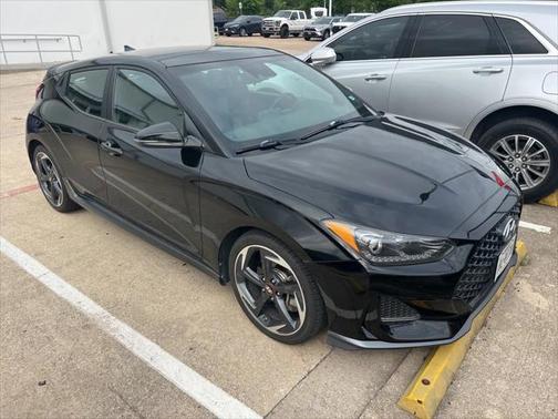 2019 Hyundai Veloster Base