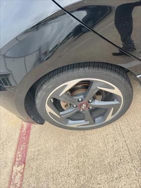 2019 Hyundai Veloster Base