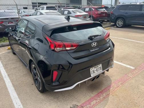 2019 Hyundai Veloster Base