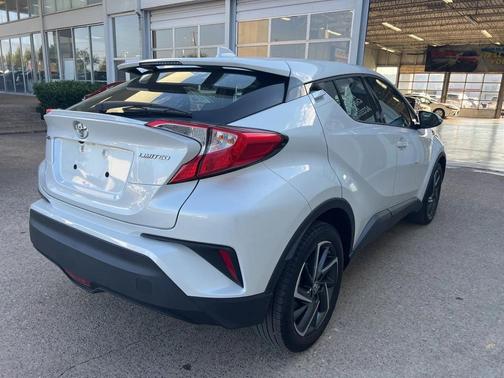 2022 Toyota C-HR Limited
