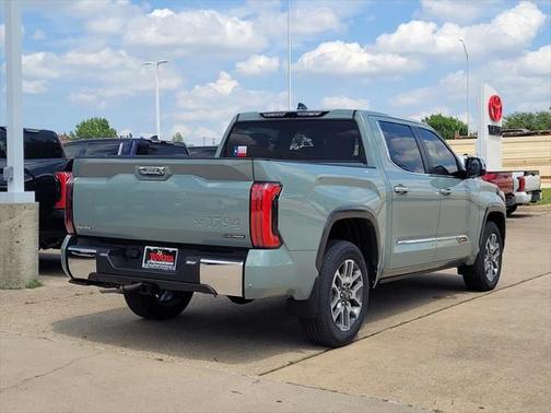 2025 Toyota Tundra Hybrid 1794 Edition