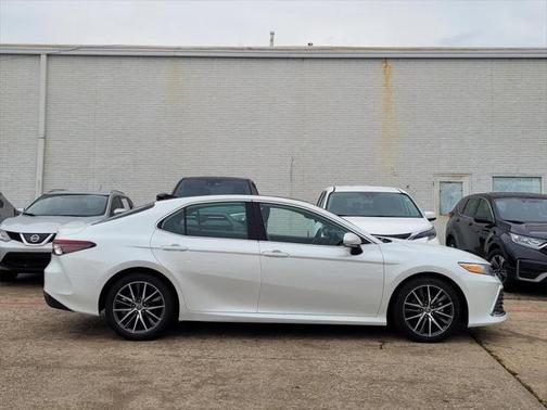 2023 Toyota Camry XLE