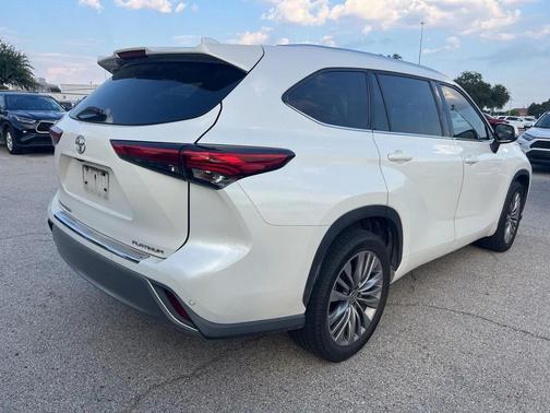 2020 Toyota Highlander Platinum