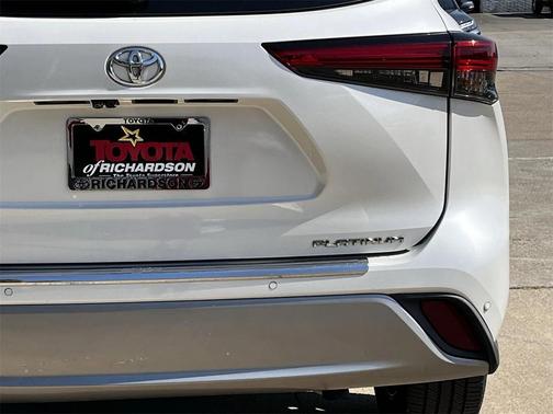 2020 Toyota Highlander Platinum
