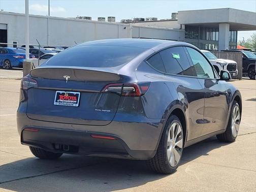 2023 Tesla Model Y Long Range Dual Motor All-Wheel Drive