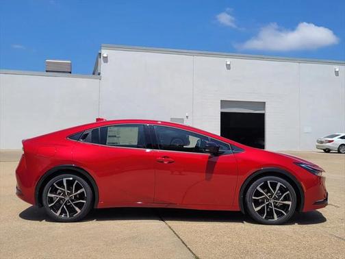 2025 Toyota Prius L
