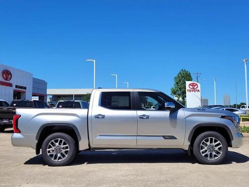 2025 Toyota Tundra Hybrid 1794 Edition