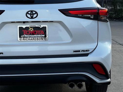 2025 Toyota Highlander XSE