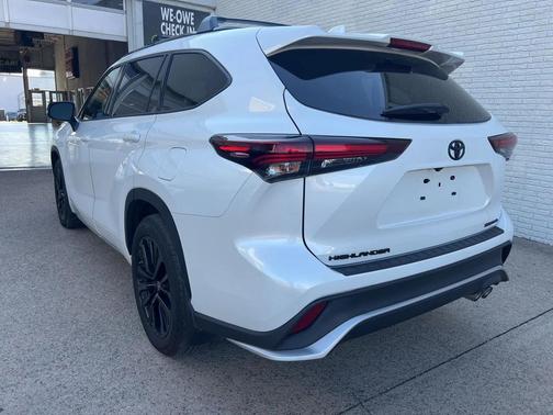 2025 Toyota Highlander XSE