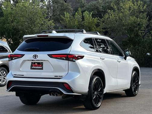 2025 Toyota Highlander XSE