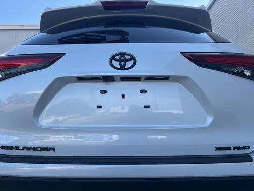 2025 Toyota Highlander XSE