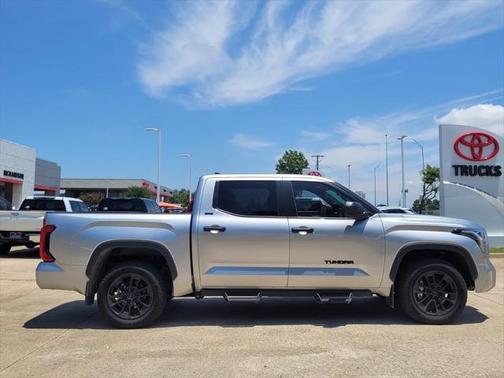 2025 Toyota Tundra SR5