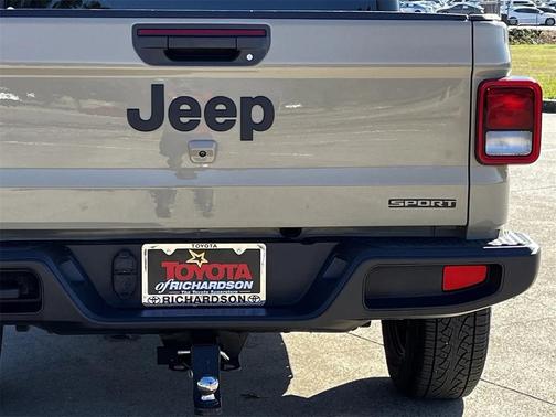 2020 Jeep Gladiator Sport