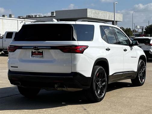 2022 Chevrolet Traverse Premier
