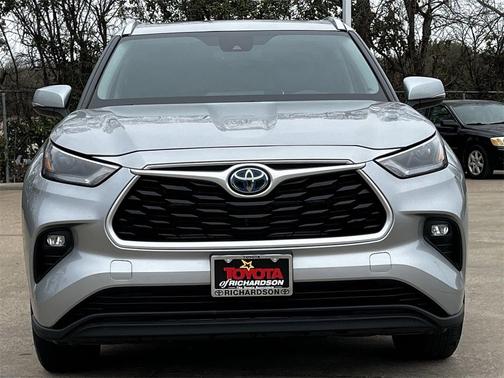 2023 Toyota Highlander Hybrid XLE