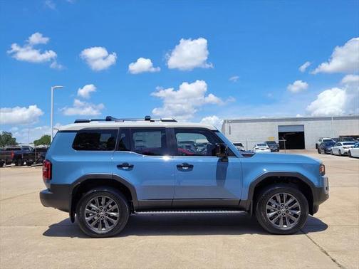 2025 Toyota Land Cruiser Base