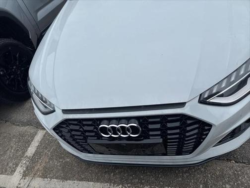 2023 Audi A4 45 S line Premium
