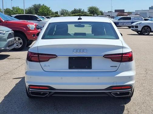 2023 Audi A4 45 S line Premium