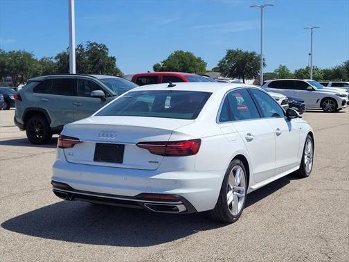 2023 Audi A4 45 S line Premium