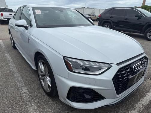 2023 Audi A4 45 S line Premium