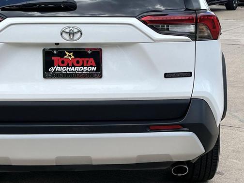 Ice Cap 2024 Toyota RAV4 Adventure