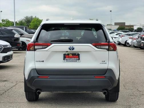 2022 Toyota RAV4 Hybrid LE