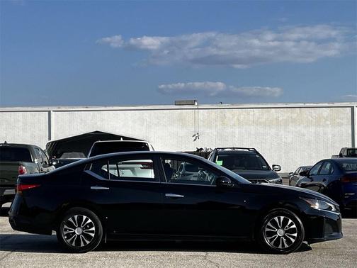 2023 Nissan Altima S FWD