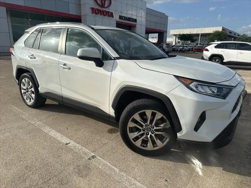 2021 Toyota RAV4 XLE Premium