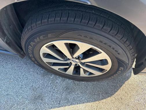 2023 Subaru Outback Premium