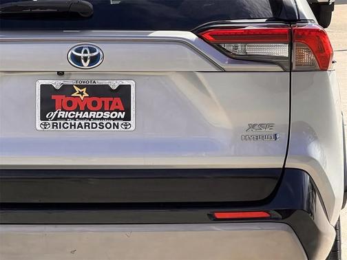 2019 Toyota RAV4 Hybrid SE