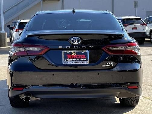 2024 Toyota Camry Hybrid XLE