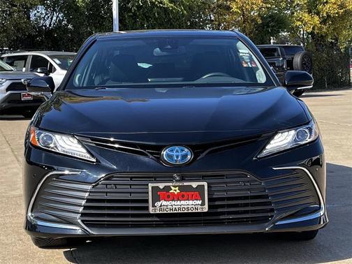 2024 Toyota Camry Hybrid XLE