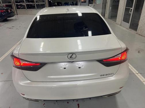 2016 Lexus GS 200t 200t Premium Package w/Navigation/Sunroof/Leather