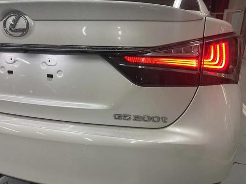 2016 Lexus GS 200t 200t Premium Package w/Navigation/Sunroof/Leather