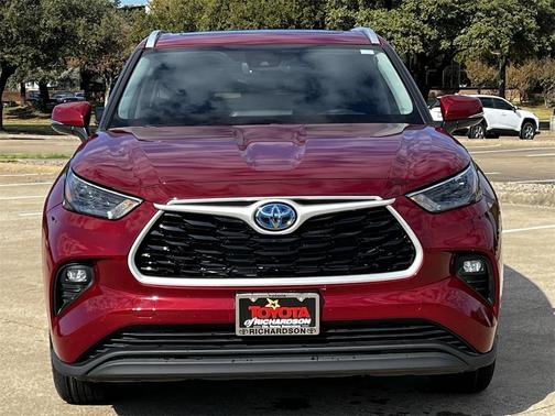 2023 Toyota Highlander Hybrid XLE