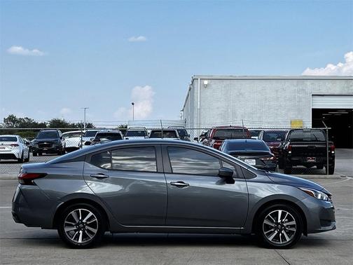 2024 Nissan Versa 1.6 SV