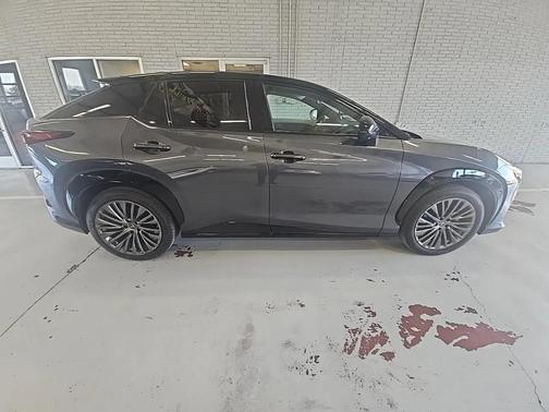 2024 Lexus RZ 450e Luxury