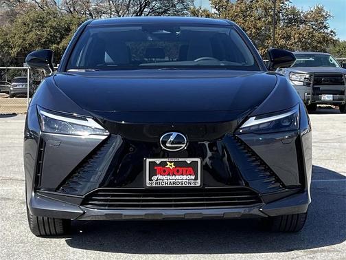 2024 Lexus RZ 450e Luxury
