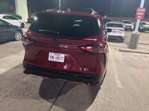 2024 Toyota Sienna XSE 7 Passenger