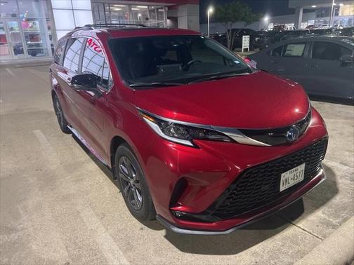 2024 Toyota Sienna XSE 7 Passenger