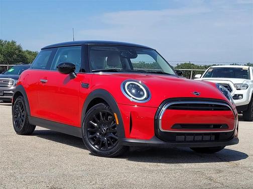 2024 MINI Hardtop Cooper