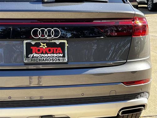 2024 Audi Q8 55 Premium Plus