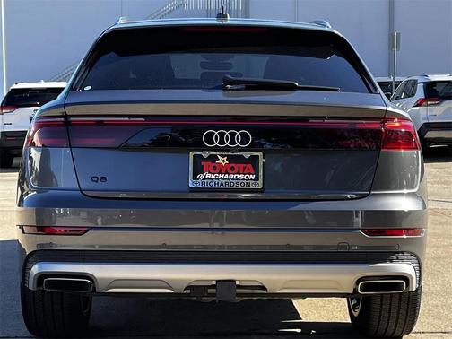 2024 Audi Q8 55 Premium Plus