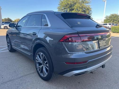 2024 Audi Q8 55 Premium Plus