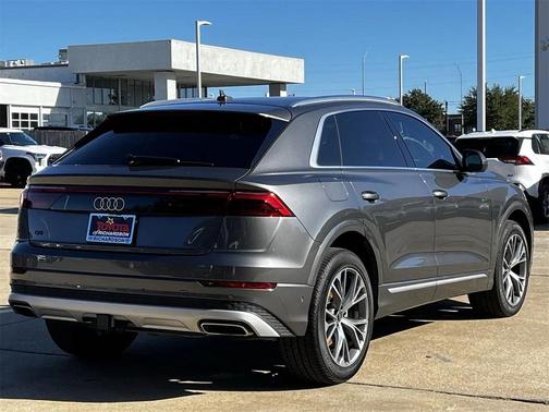 2024 Audi Q8 55 Premium Plus