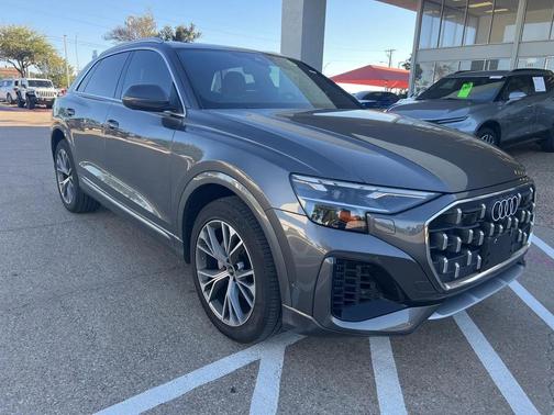 2024 Audi Q8 55 Premium Plus