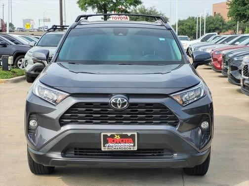2020 Toyota RAV4 XLE