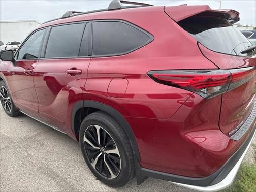 2022 Toyota Highlander XSE