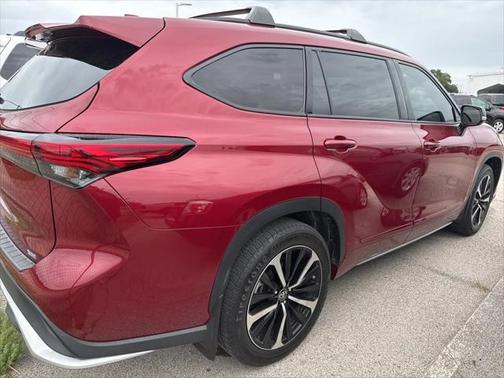 2022 Toyota Highlander XSE