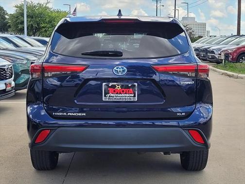 2021 Toyota Highlander Hybrid XLE